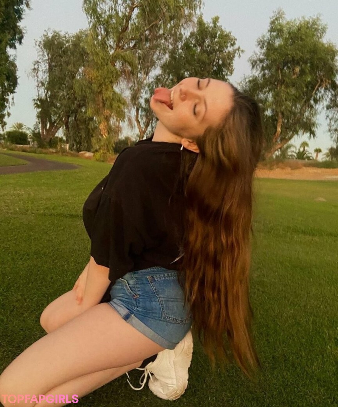 armpit licking onlyfans pornos image