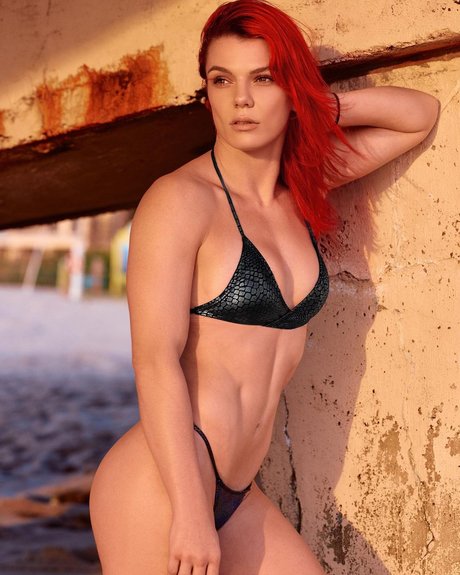 Gillian Robertson perfect model pictures