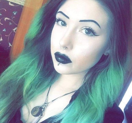 MoreGodheadtestifies model img