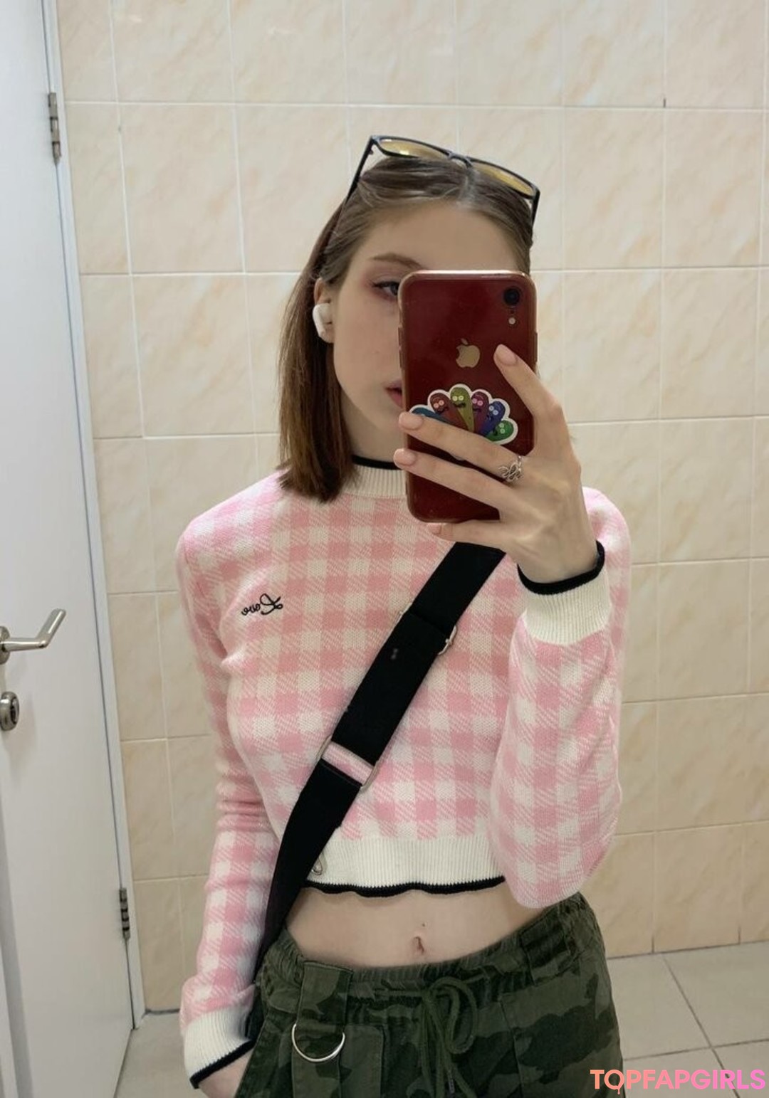 soft lil girl free model pic