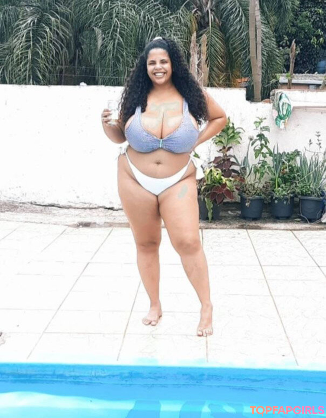 giant onlyfans exclusive pictures
