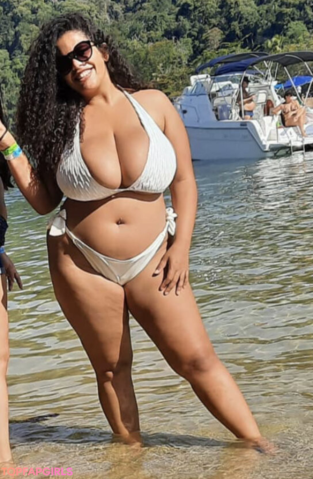 Mayla Coimbra sexy star pic