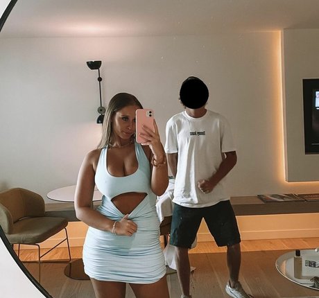 Alex Andrews xxx model photo