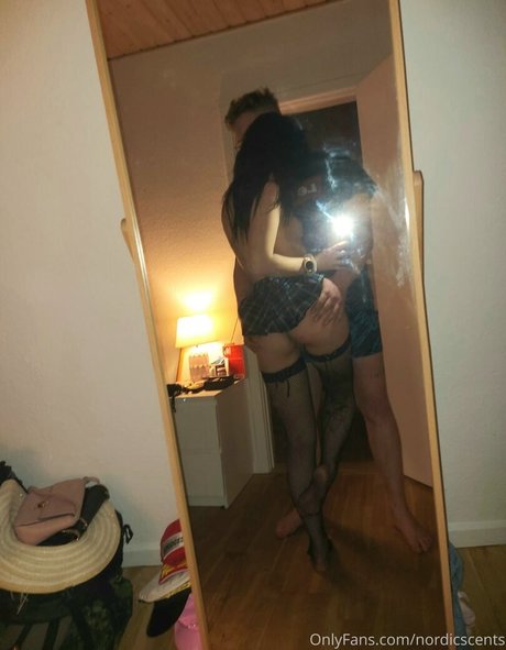 Nordic Laura perfect star archive