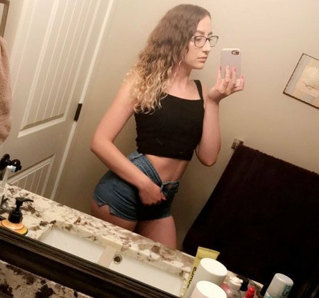 hijabi onlyfans free img