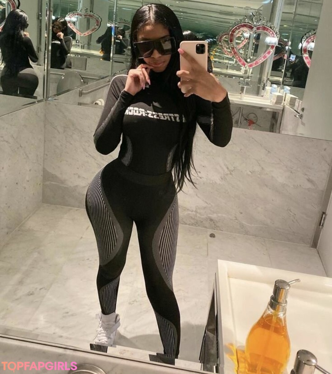 Realamarie naked star picture