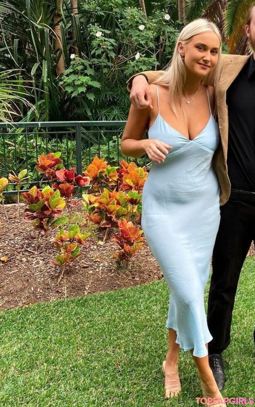 Aimee Slayme star naked image