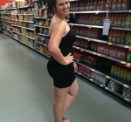 cmack2 model free photo