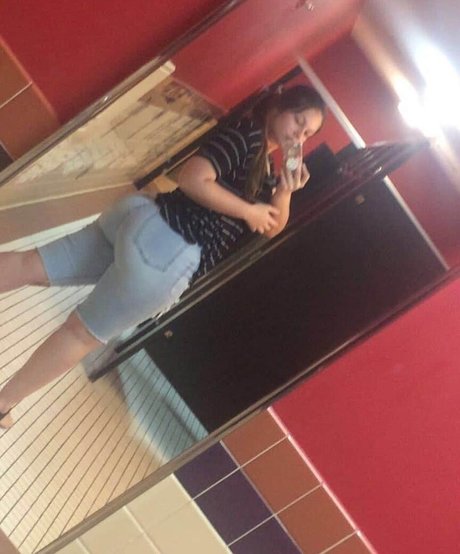 cmack2 sexy pornstar pic