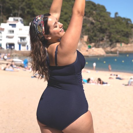 Yasmine MInovski pornstar images