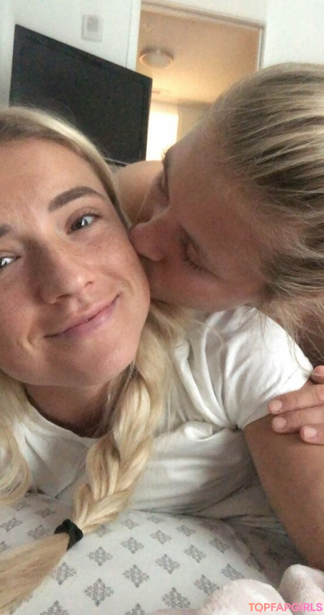 Kristie Mewis exclusive actress picture