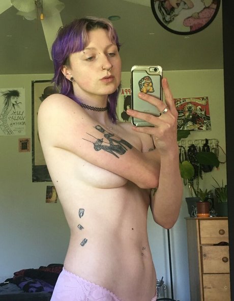 army milf onlyfans top photos