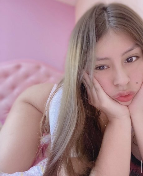 PaolaSweet18 naked pornstar images