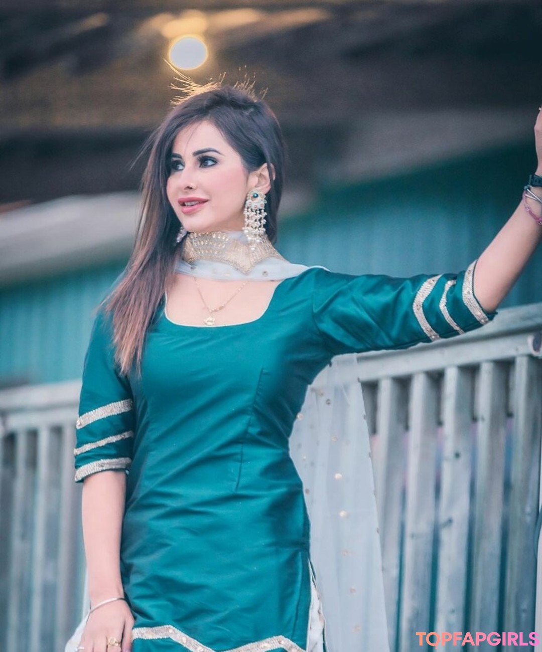 chubby slut onlyfans art porn photo