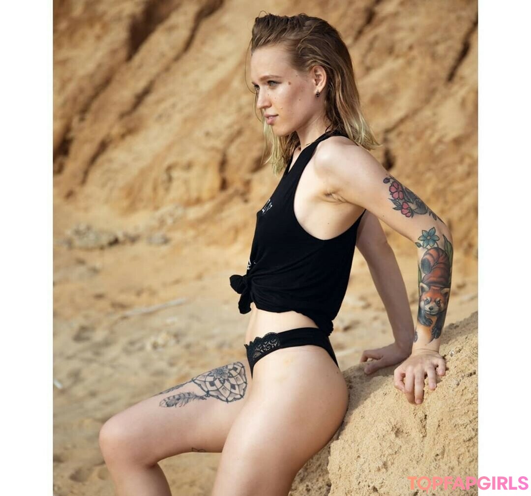 AliceTheFreak xxx star image