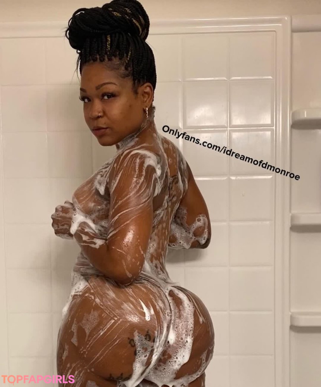 Diamond Monroe art model galleries