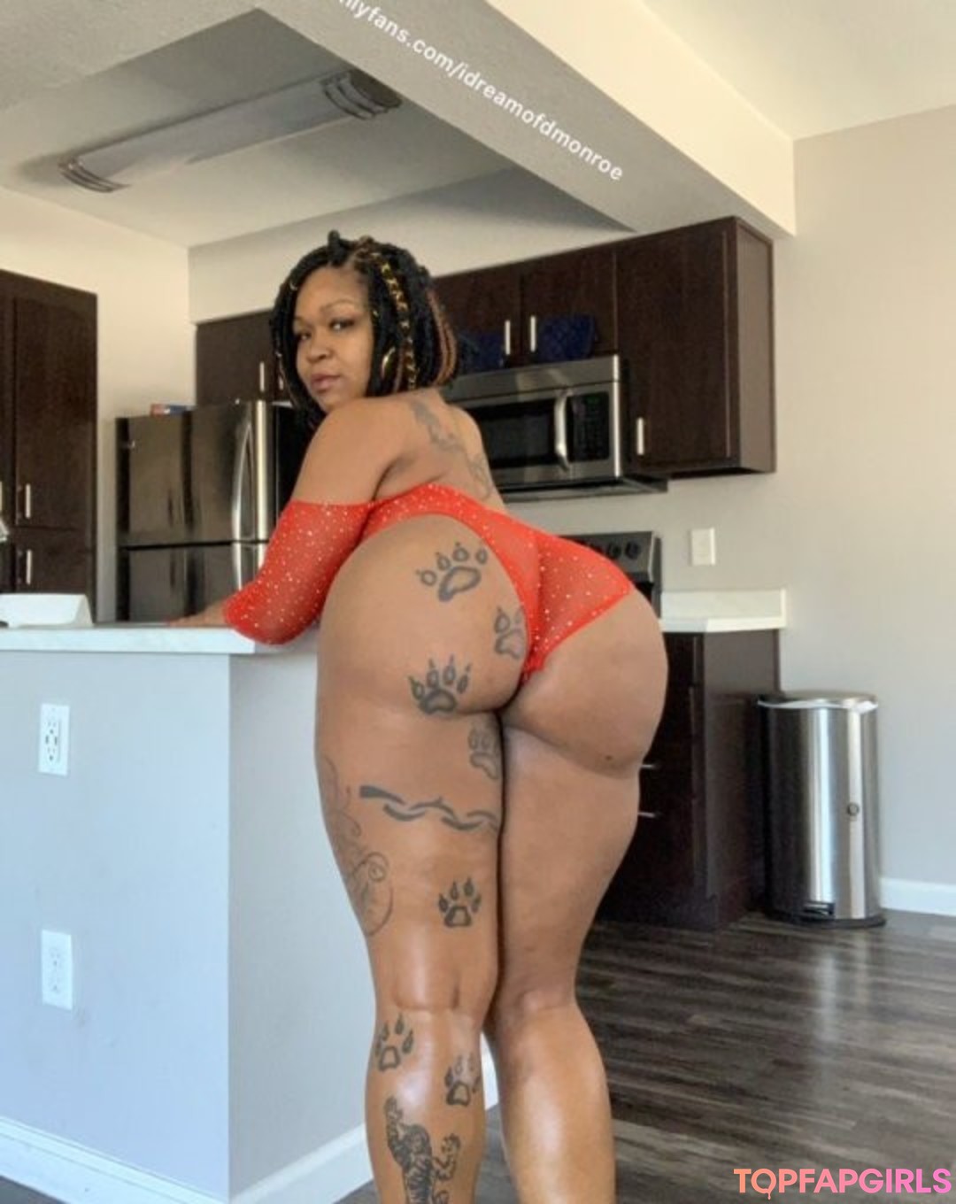 Diamond Monroe model hot pic
