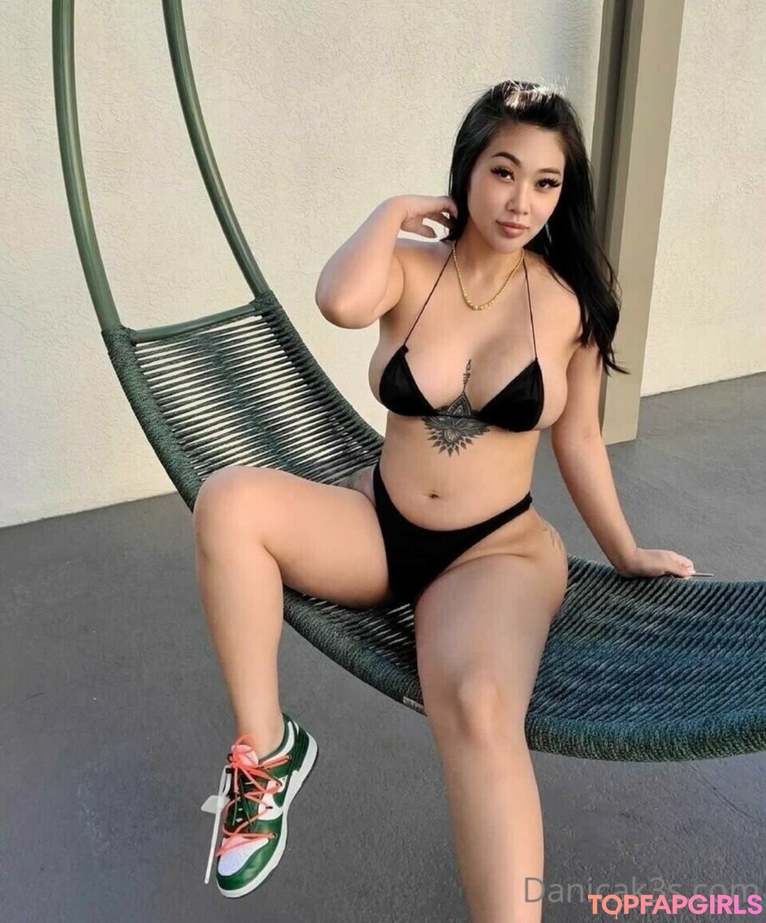 chubby nude onlyfans erotic pic