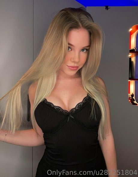 alicebaeee star perfect photo