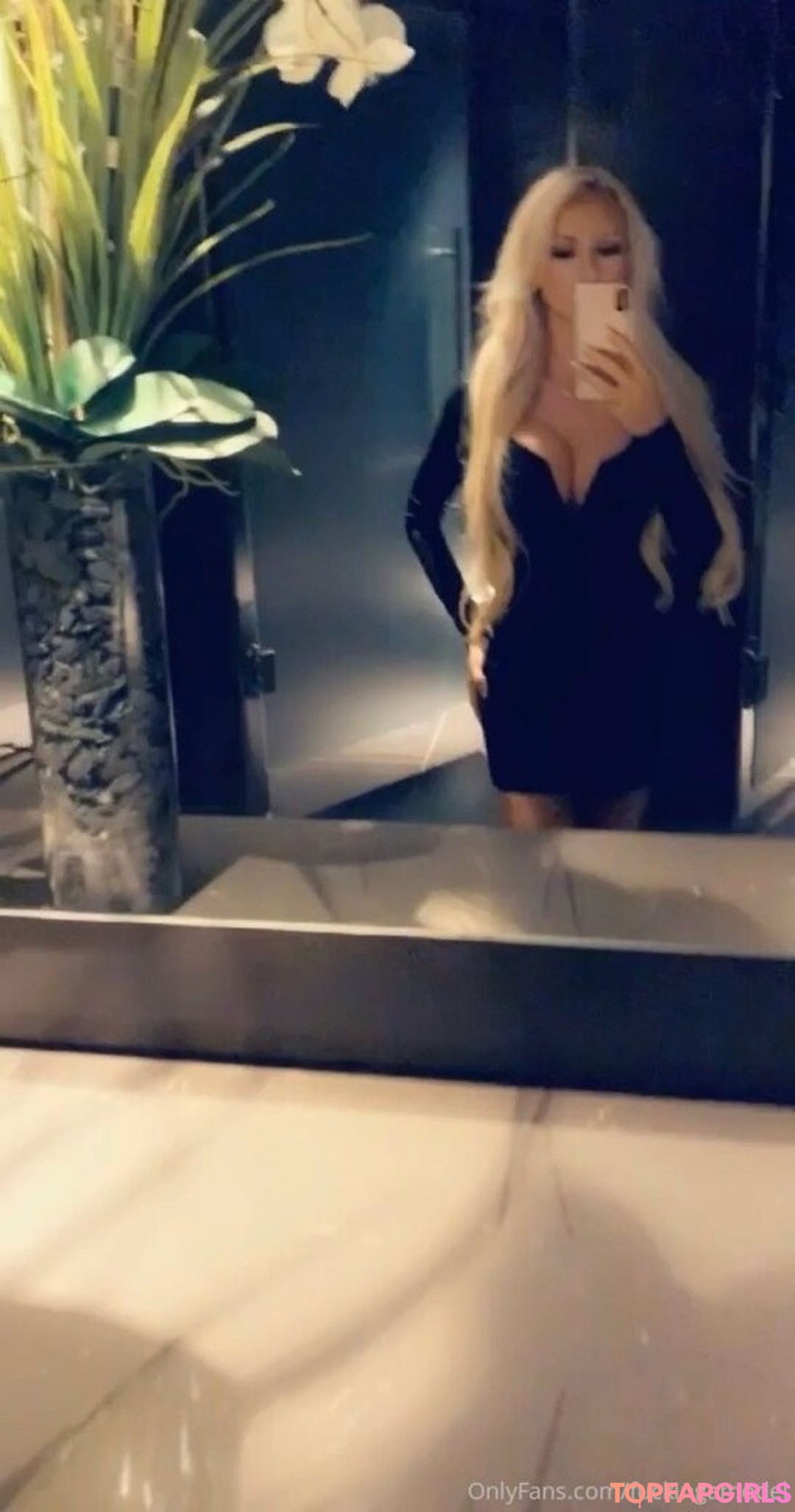 Lindsay Nicole naked pornstar images
