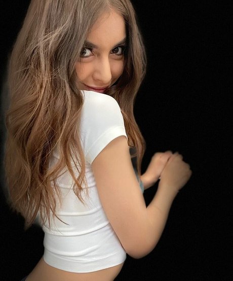 ChloeNight model free gallery