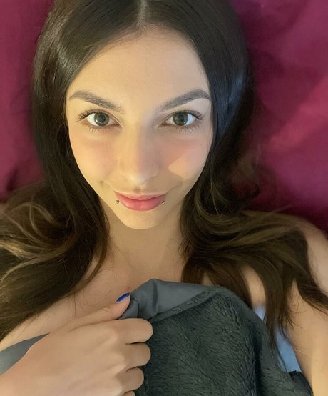 ChloeNight pornstar nude archive