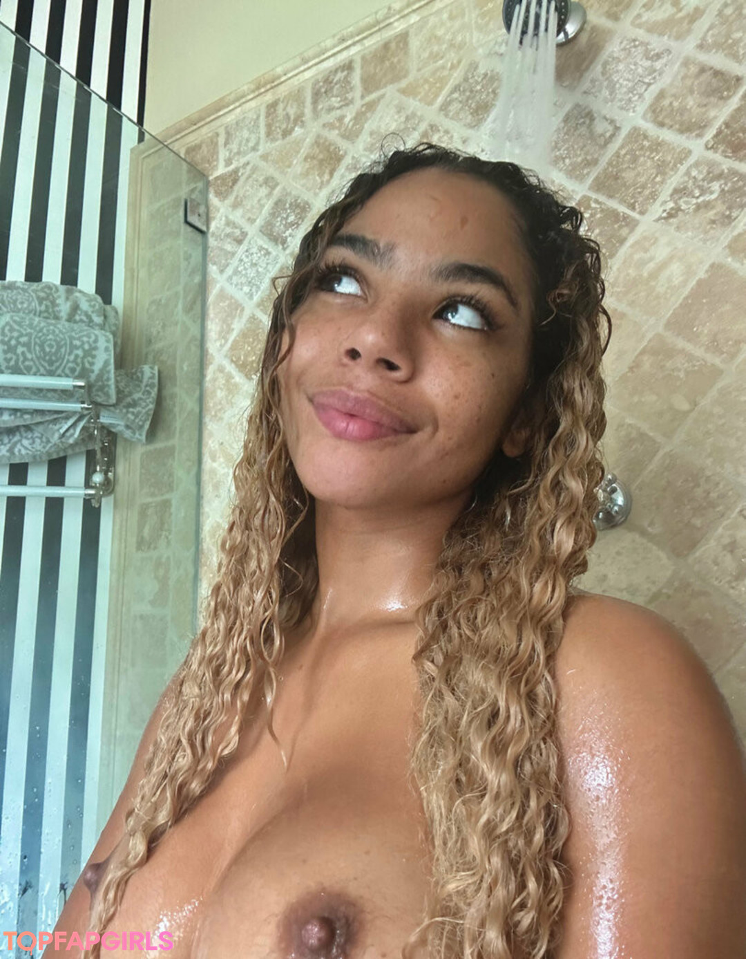 Helayna Marie top profile image