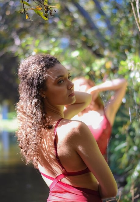 Kayla Coyote nude model archive