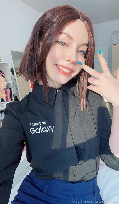 Tsunderebean hot pornstar img