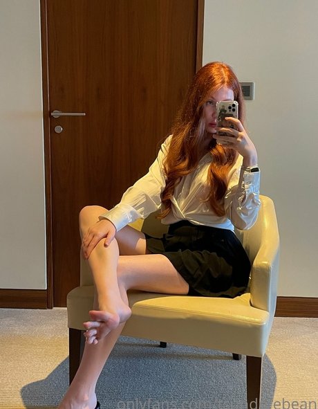 Tsunderebean sexy actress galleries