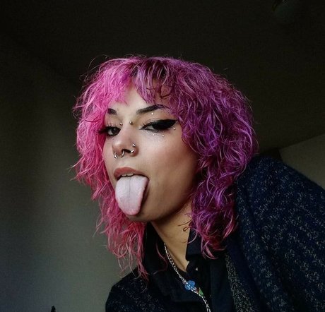 Nymphfairy2002 star nude photo