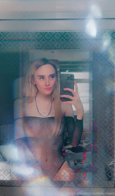 courtneyriverss beautiful star photos