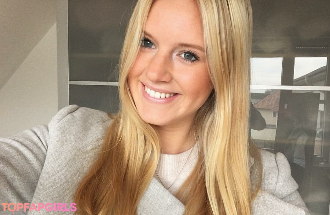 Sophie pornstar sex picture