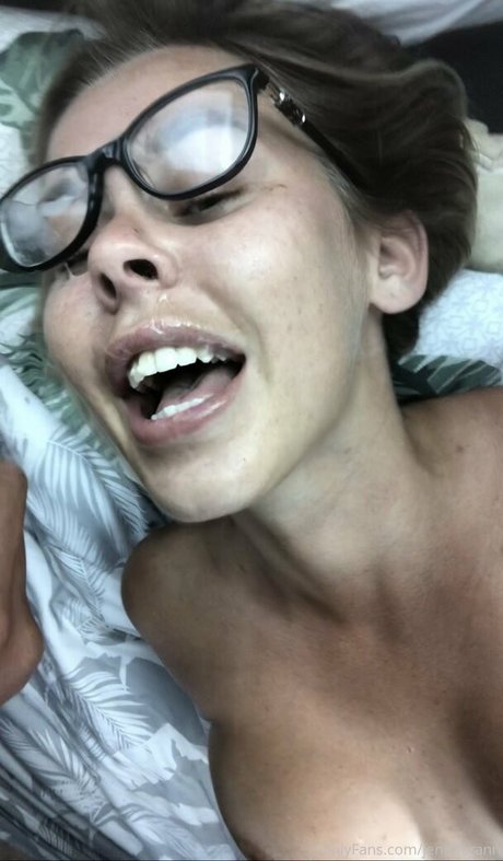 Jennifer Ann pornstar erotic gallery