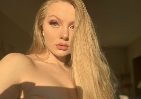 curvy lesbian onlyfans hot nude gallery