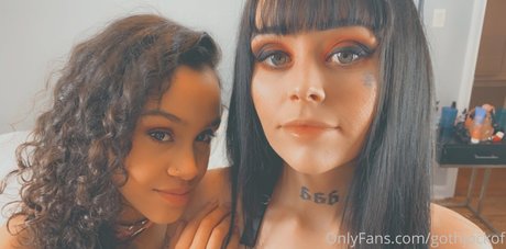 nude milf onlyfans art porn photos