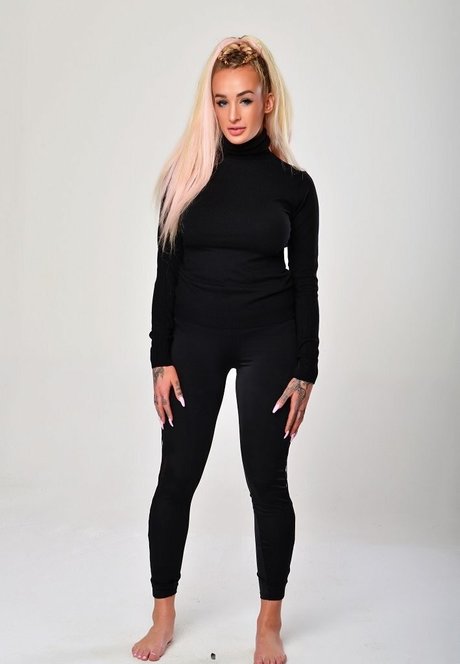 Daisy Lee hd model img