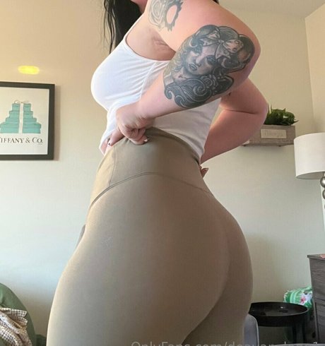 blonde secretary onlyfans free nude photo