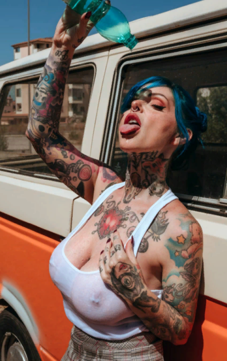 Riae naked actress image