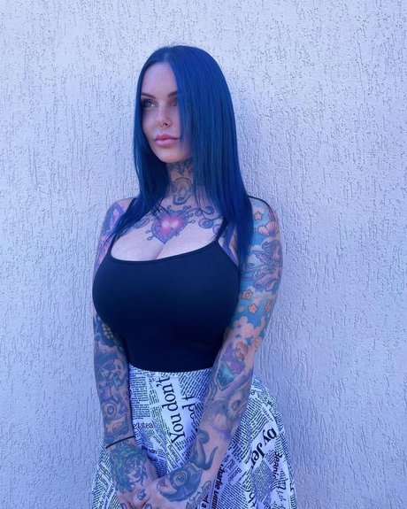 Riae model nice pictures