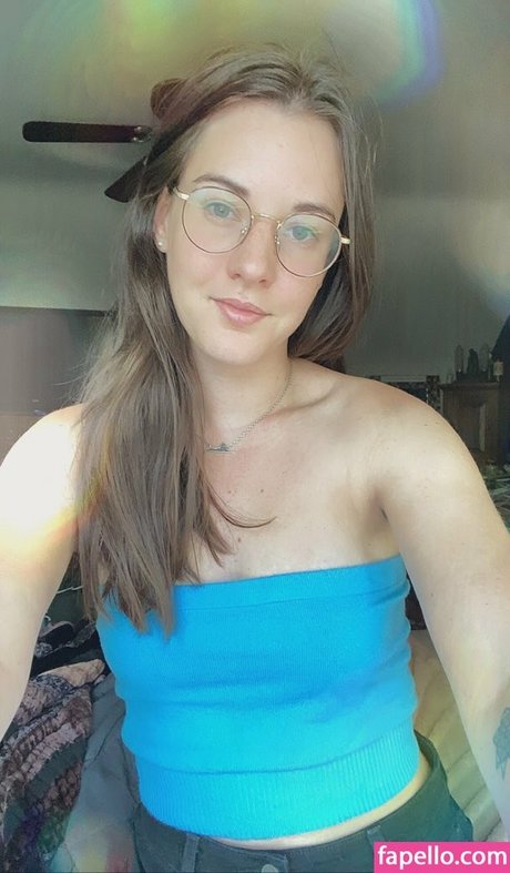 very skinny onlyfans free sexy images