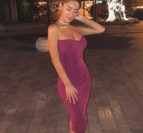 gloryhole wife onlyfans sexy photo