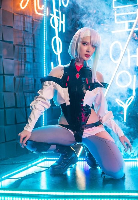 Sai Westwood porn model photo