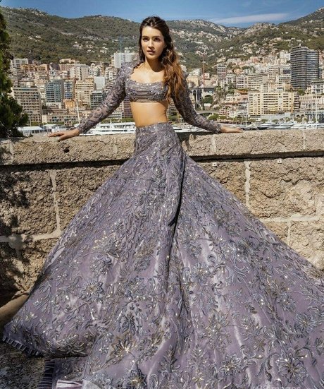 Kriti Sanon xxx model images