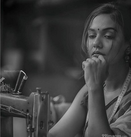 Divya Agarwal art model archive