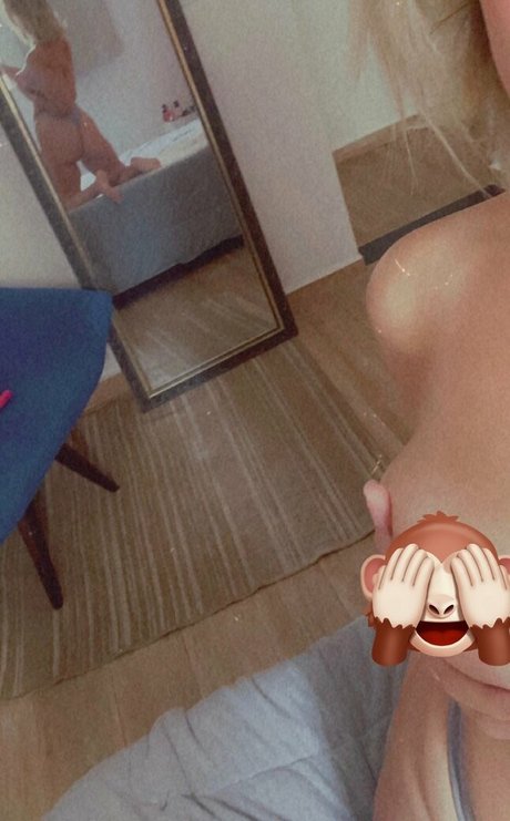 ladyboy xxx onlyfans free porn picture