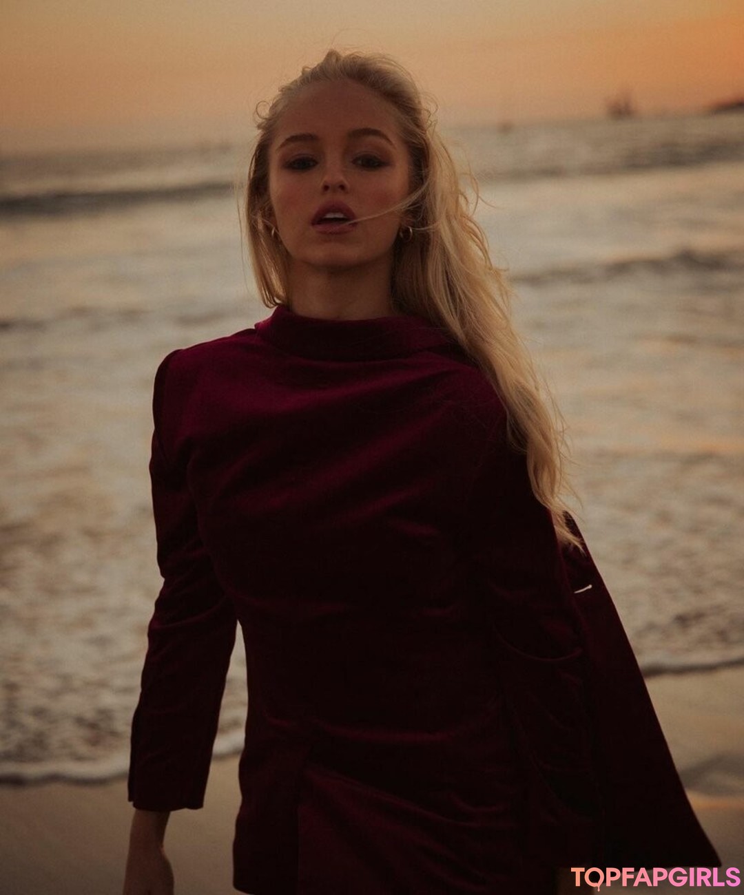 Julia Tychoniewicz model perfect picture