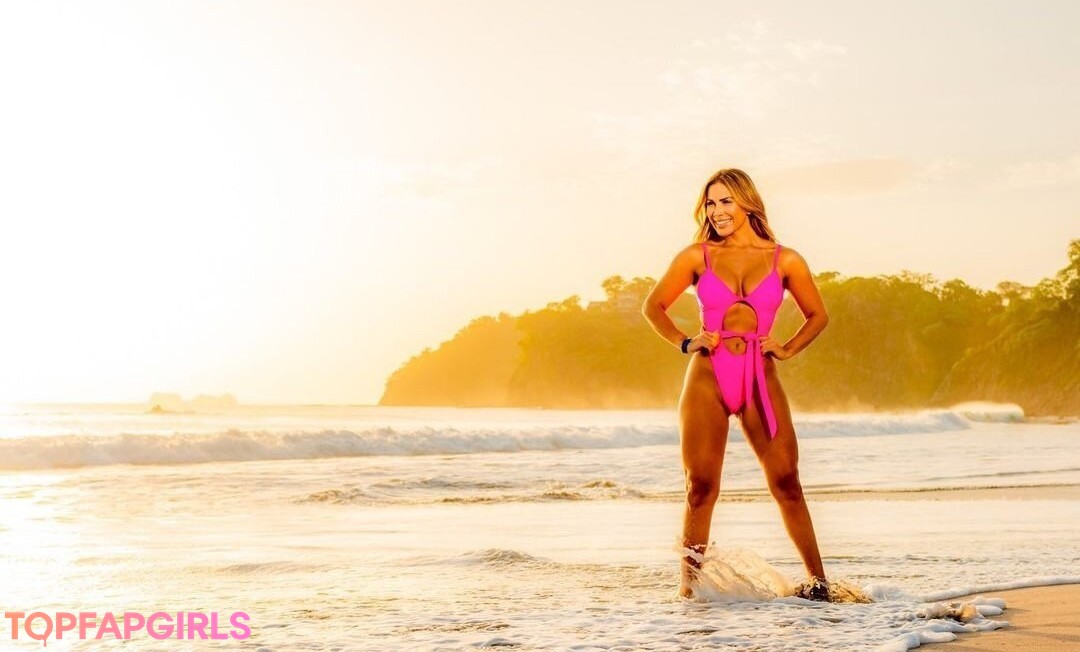 Ana Lucia Vega hd actress images