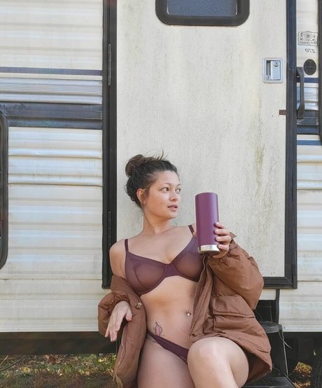 Chelsie Aryn exclusive pornstar pictures