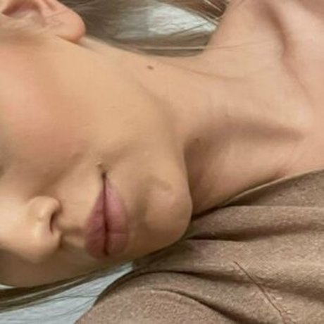 WetSelf beautiful model archive